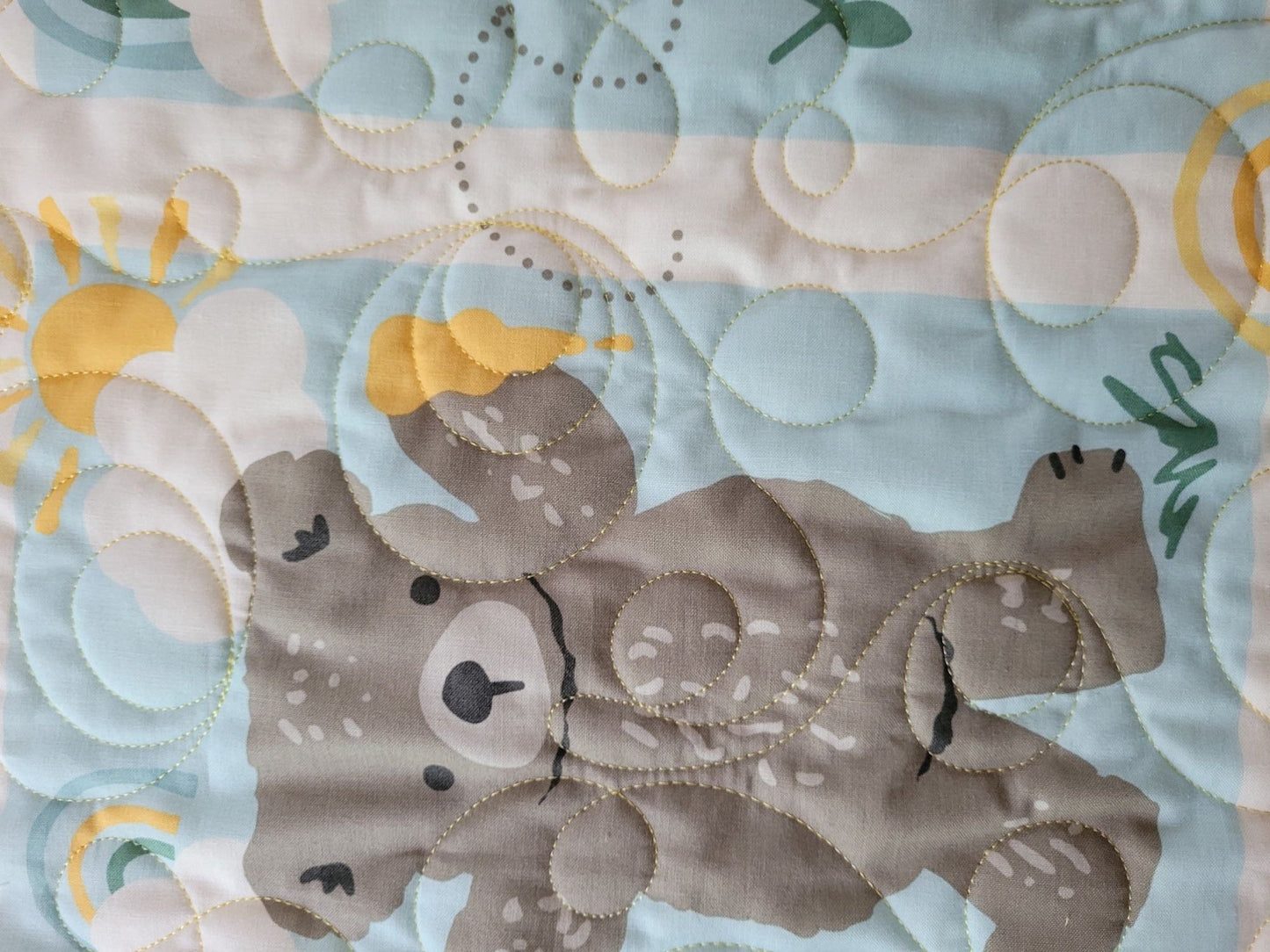 Happy Bears n Bees Baby Quilt