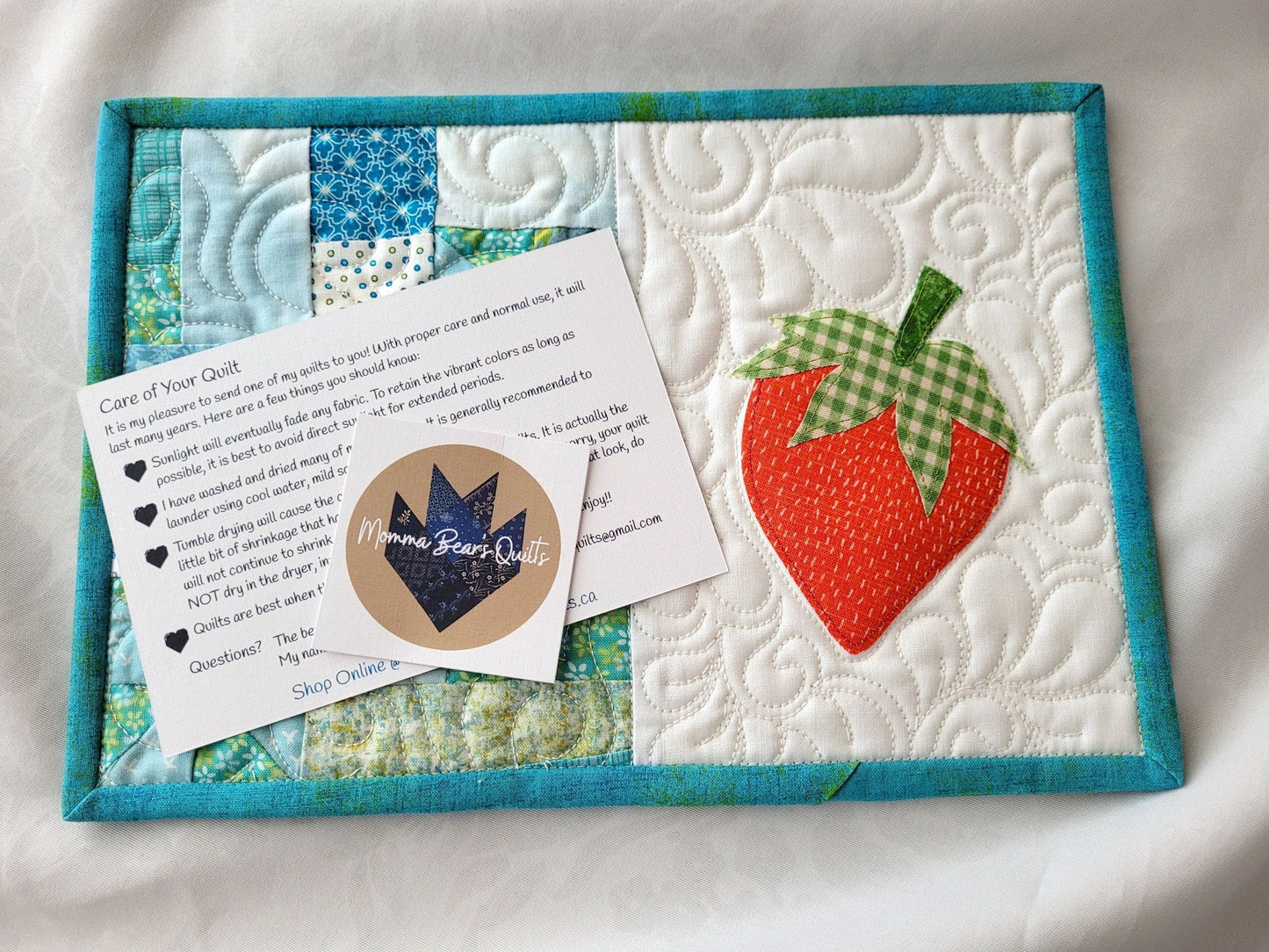 Strawberry Mug Rug Quilt