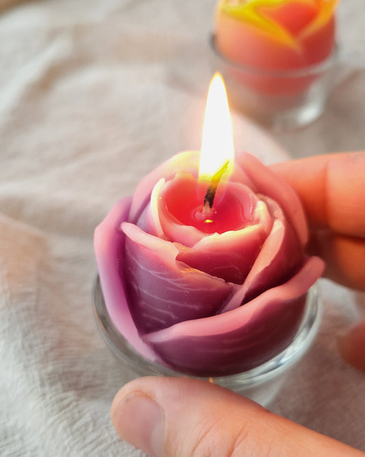 Romantic Bi-Colour Rosebud Votive