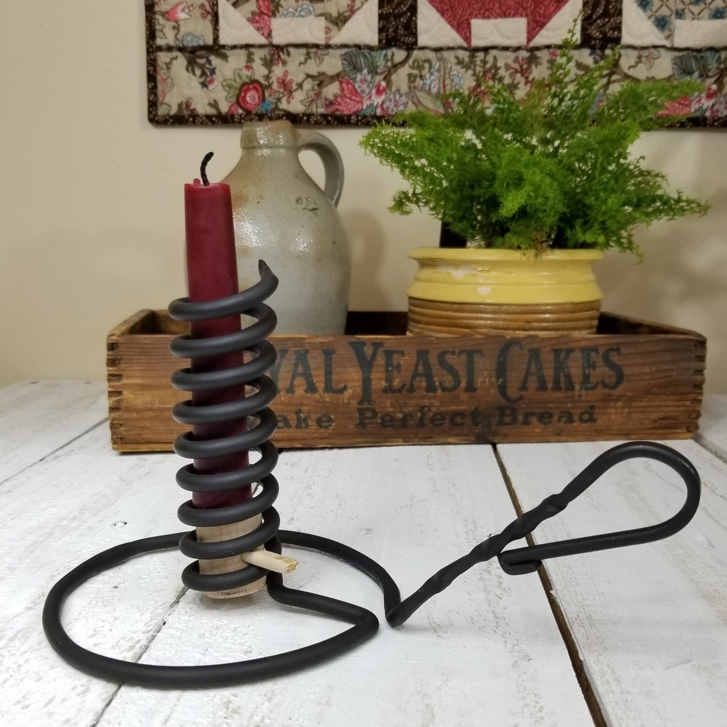 metal spiral taper candle holder